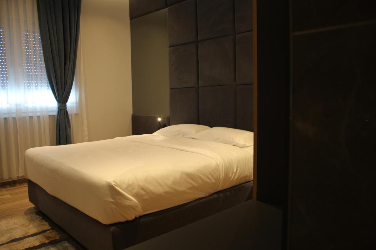 Hotel-VH Preshevë Buitenkant foto